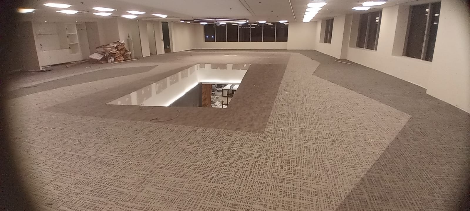 Colocação de carpete em placa